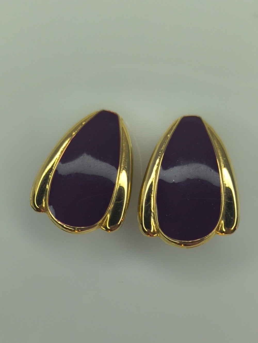 Vintage Purple Enamel Clip On Earrings Wide Stripe Design Gold Tone Setting